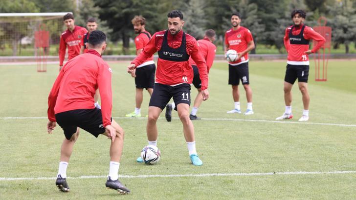 Alanyaspor, kupa maçı hazırlıklarını Kayseri'de sürdürüyor
