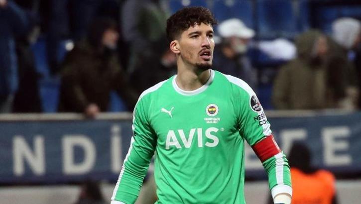 Son dakika Fenerbahçe haberi! Ajax Altay Bayındır için geliyor