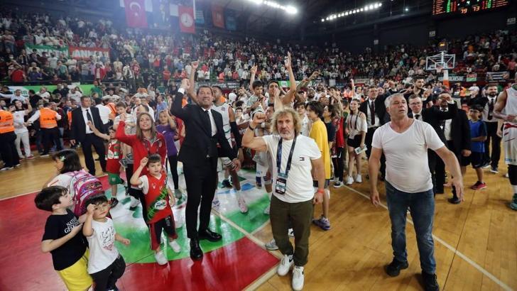 Pınar Karşıyaka'dan erteleme tepkisi