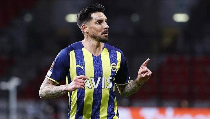 Fenerbahçe'de Jose Sosa veda etti