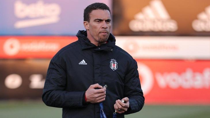 Son dakika Beşiktaş haberi! Valerien Ismael biletini kesti
