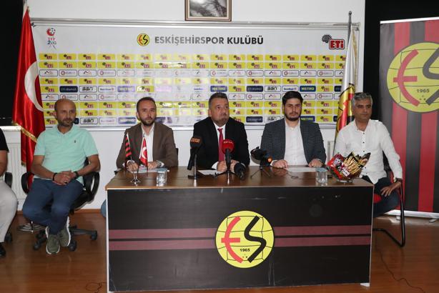 Eskişehirspor Başkanı Mehmet Şimşek: Kulübün toplam borcu 287 milyon lira
