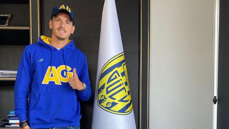 Ankaragücü, Anastasios Chatzigiovanis'i kadrosuna kattı