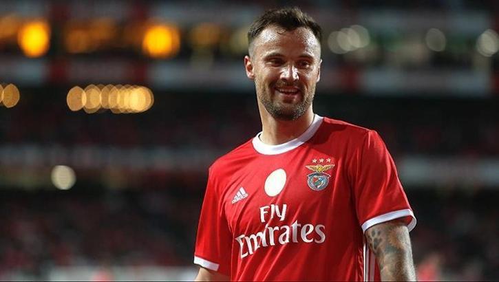 Son dakika Fenerbahçe haberi! Haris Seferovic gelmeye hazır