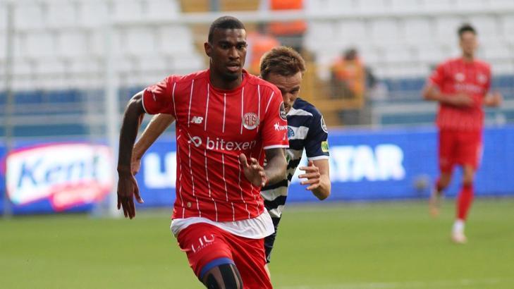 Haji Wright, Antalyaspor'u istiyor