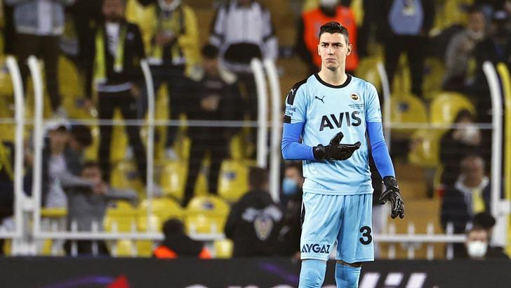Berke Özer, Fenerbahçe'ye veda etti