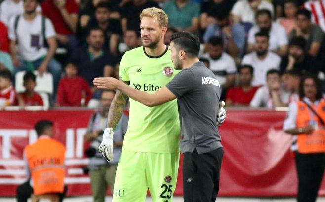 Antalyaspor'da Boffin ile yollar ayrılıyor