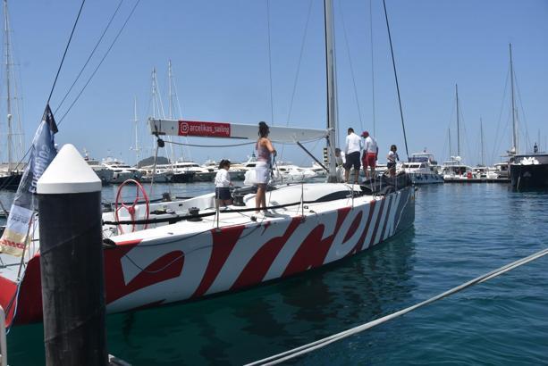 Cumhurbaşkanlığı 3'üncü Uluslararası Yat Yarışları'nda ilk tekne Bodrum'a ulaştı