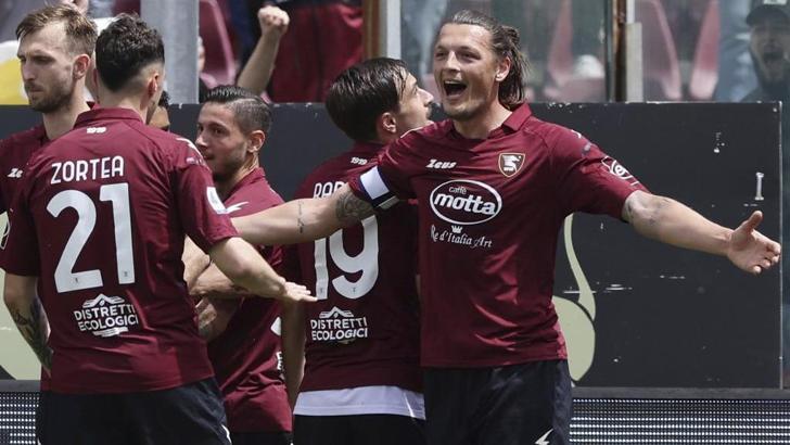 Beşiktaş transfer haberi: Djuric için görüşme gerçekleşti! Fiorentina da devrede