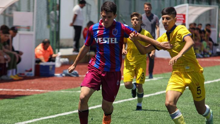Trabzonspor U16 Futbol Takımı yarı finalde