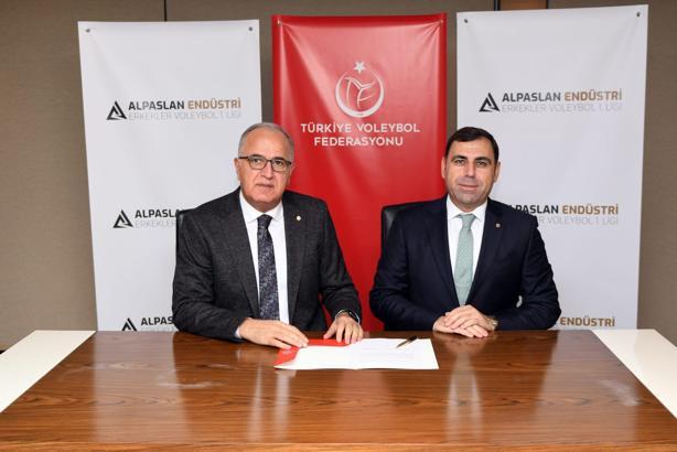 Mustafa Alpaslan: Voleybol takımlarımıza 2022 milli takım sezonunda başarılar diliyorum