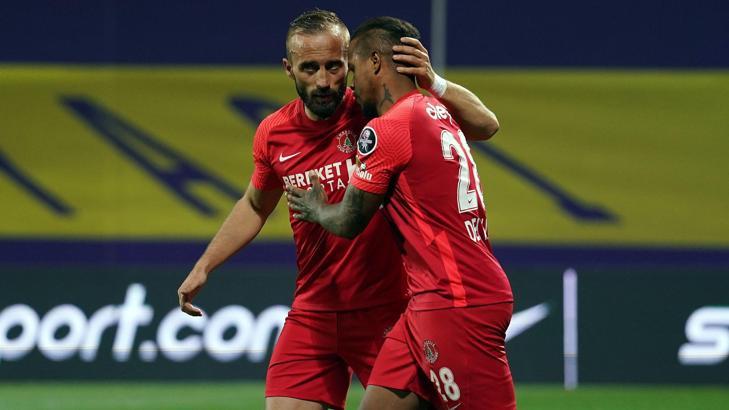 Ümraniyespor'da, Avdija Vrsajevic ile yollar ayrıldı