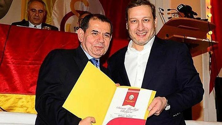 Galatasaray'da Dursun Özbek'e destek, Burak Elmas'a protesto!