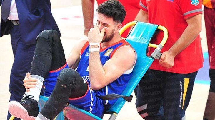 Anadolu Efes'te Vasilije Micic şoku yaşanıyor! Gözyaşlarını tutamadı...
