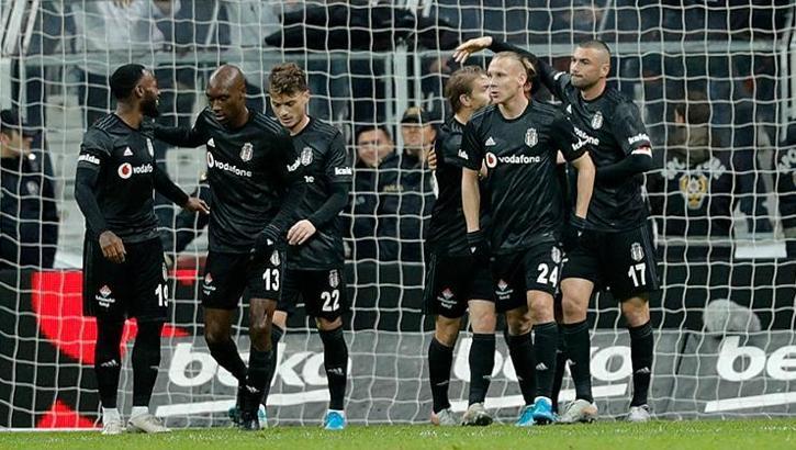Beşiktaş'ı krizden Galatasaray çıkardı!