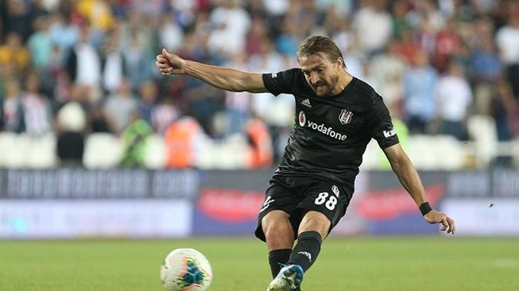 Caner Erkin zirveye çıktı! En çok asist yapan..