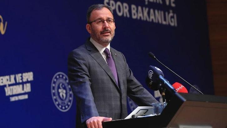 Bakan Mehmet Muharrem Kasapoğlu'ndan genç milli yüzücülere tebrik mesajı