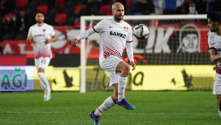 Gaziantep FK, Joao Figueiredo ile 3 yıllık yeni sözleşme imzaladı