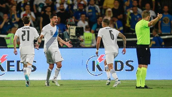 Bakasetas milli takımda şov yapıyor