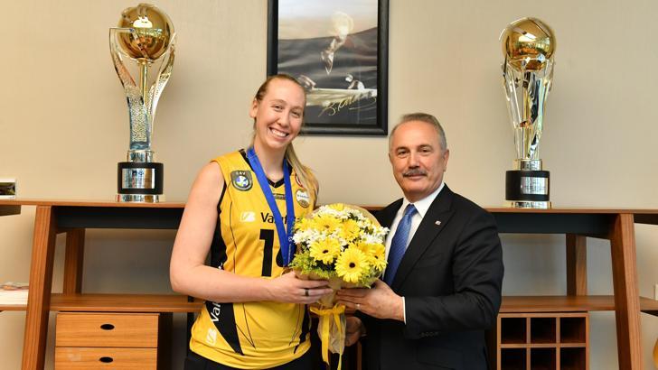 VakıfBank'ta Michelle Bartsch-Hackley takımdan ayrıldı