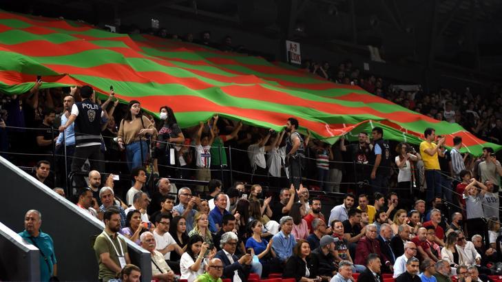 Karşıyaka'da kongre günü