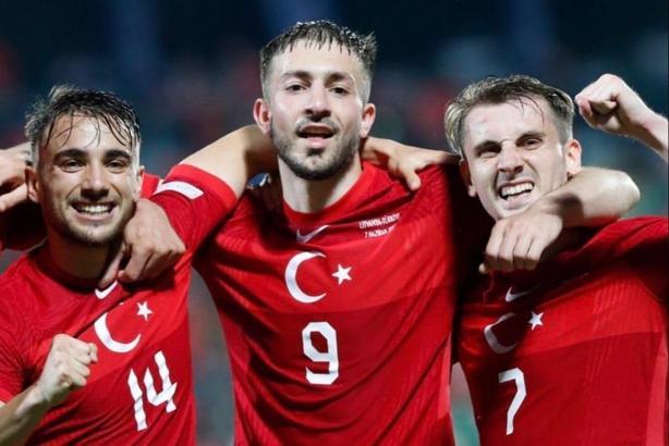 Beşiktaş'ta Halil Dervişoğlu için onay çıktı!