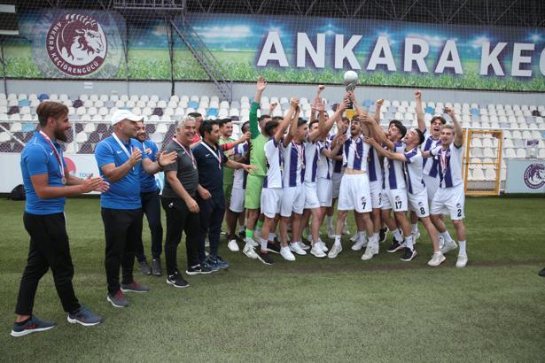 Ankara Keçiörengücü U-19 kupasına kavuştu