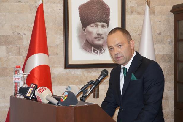 Kültürpark Tenis Kulübü'nde ilk aday Tolga Şekercioğlu