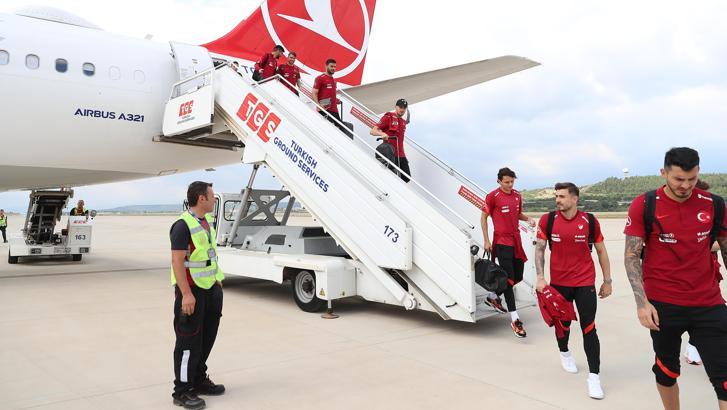 A Milli Takımımız, İzmir'e geldi