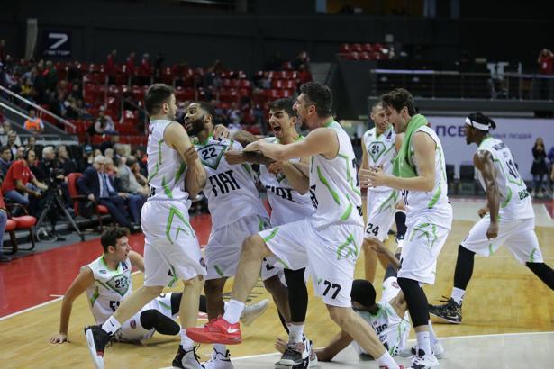 TOFAŞ deplasmanda ilk kez galip: 69-72