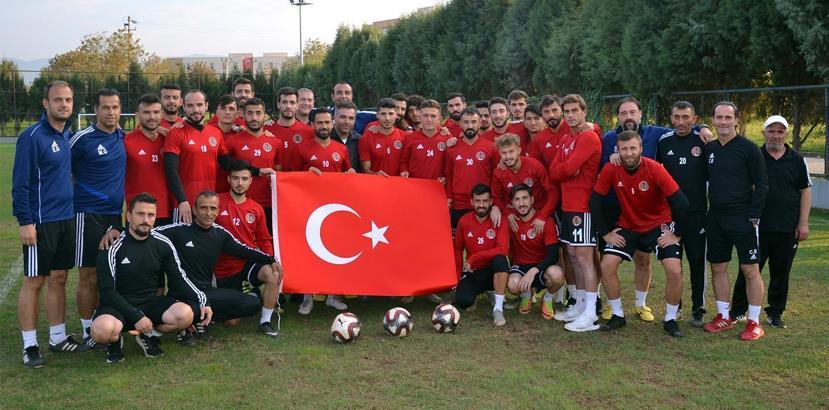Turgutluspor, Cumhuriyet Bayramı'nı kutladı