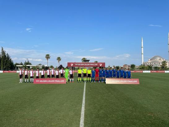 Bölgesel Gelişim U17 Ligi'nde finalin adı: Uşakspor-Bursa Yıldırımspor