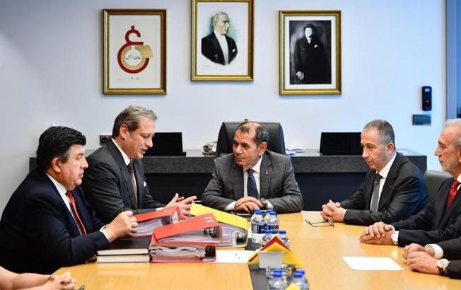Galatasaray'da son dakika! Başkan Dursun Özbek, Burak Elmas'tan görevi devraldı