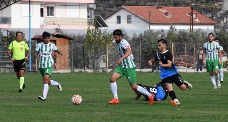Demre 3 puanı 4 golle aldı