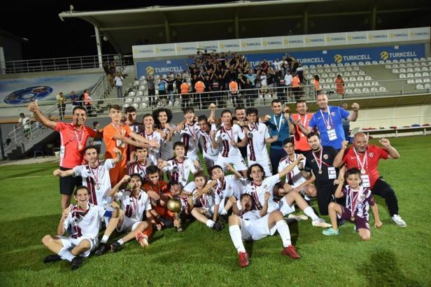 İnegölspor U15 Türkiye şampiyonu