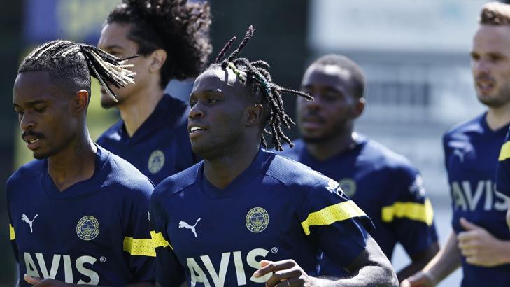 Fenerbahçe'de Bruma ilk idmanına çıktı