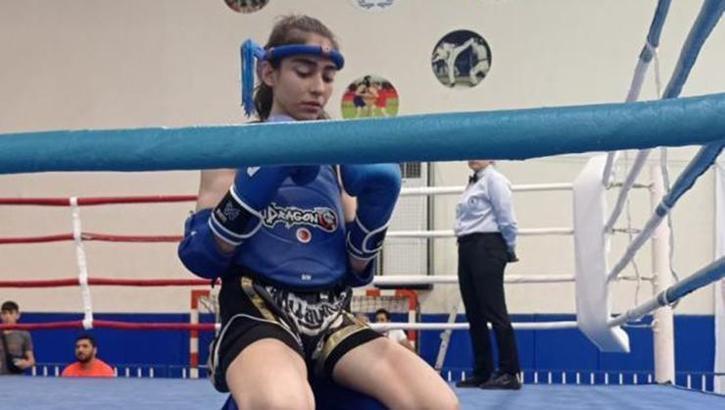 Bitlisli sporcu Özlem Melek Korkmaz, Muaythai Türkiye Şampiyonu oldu