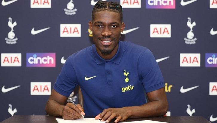 Tottenham, Brighton'dan Yves Bissouma'yı kadrosuna kattı