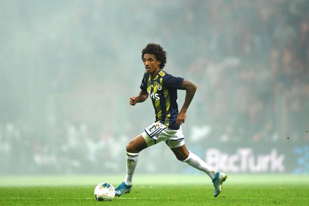 Luiz Gustavo geçit vermedi!