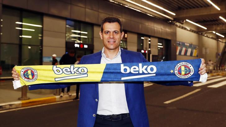 Fenerbahçe Beko'nun yeni Başantrenörü Dimitris Itoudis İstanbul'a geldi