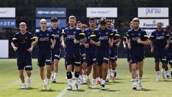 Fenerbahçe'de yeni sezon hazırlıkları sürüyor