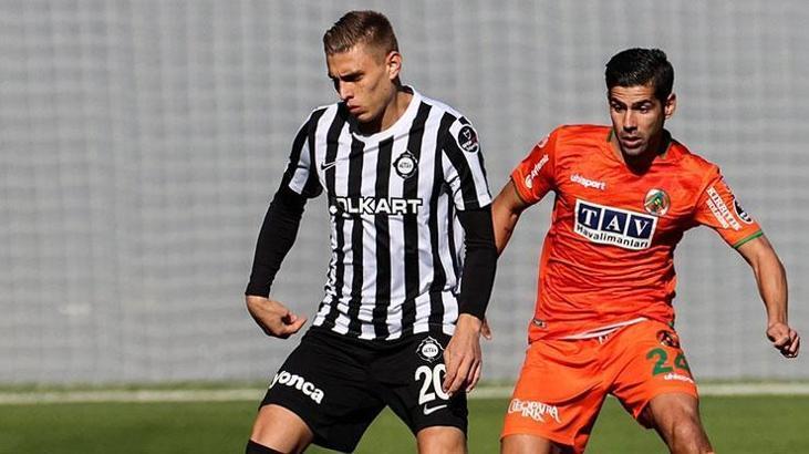 Kazımcan Karataş'tan 5 yıllık imza! Beşiktaş ve Galatasaray istedi, Eyüpspor kaptı!