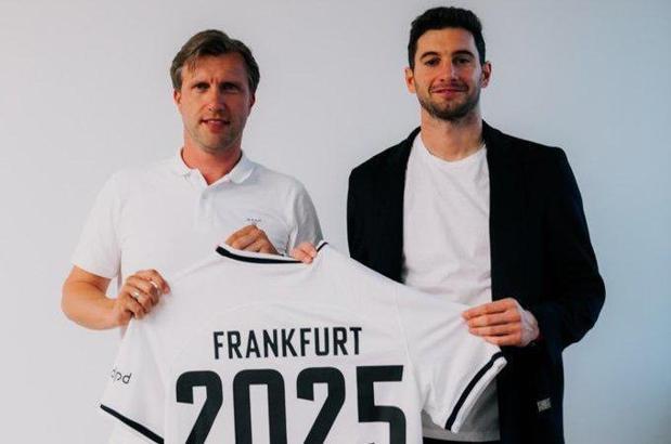 Eintracht Frankfurt, Leverkusen'den Lucas Alario'yu kadrosuna kattı