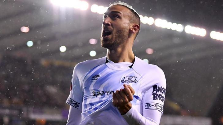 Transfer haberi: Cenk Tosun için Aris iddiası