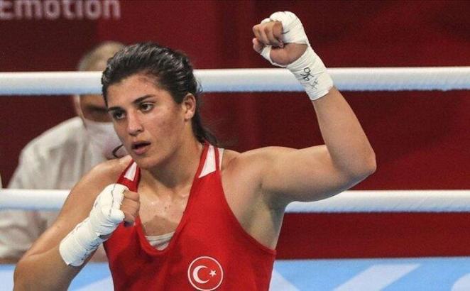 Busenaz Sürmeneli, Akdeniz Oyunları'nda yarı finale yükseldi