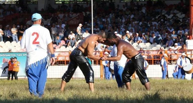 661. Tarihi Kırkpınar Yağlı Güreşleri canlı yayınla TRT Spor'da