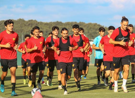 Göztepe şampiyonluk hedefiyle sahaya indi