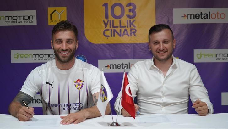 Eyüpspor, Galatasaray'dan Alpaslan Öztürk'ü resmen transfer etti!