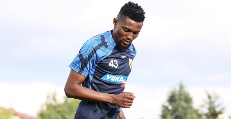Kayserispor'da Mensah, Attamah ve Mane takıma katıldı