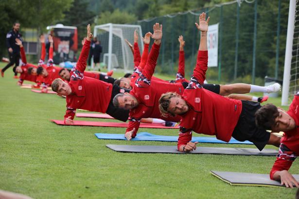 Sivasspor'da yeni sezon mesaisi sürüyor